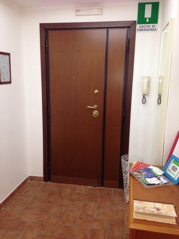 Bed and Breakfast Casa Degli Ubaldi Rom Exterior foto